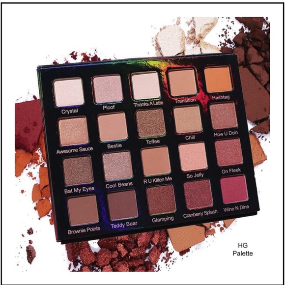 Make Up - Picture 1 of 4